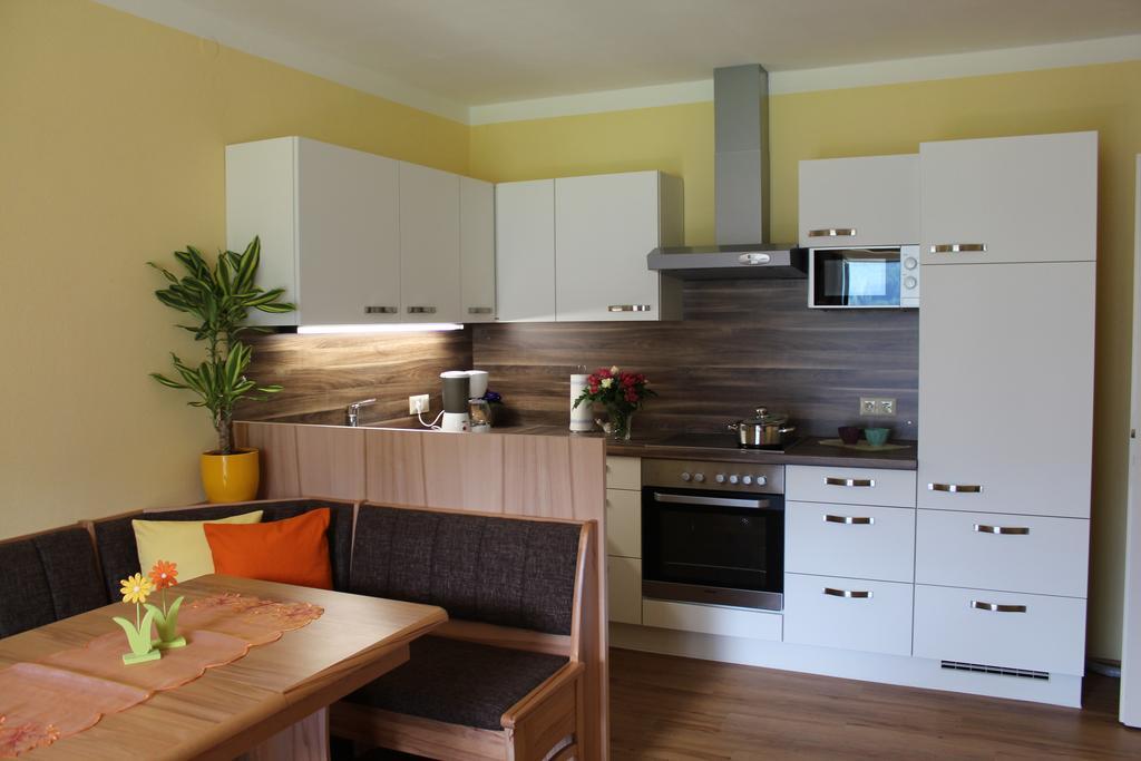 Pension & Ferienwohnung Sonnleiten Gnesau Pokój zdjęcie